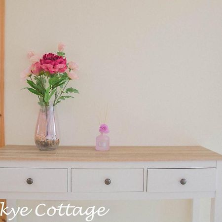 Cosy Skye Cottage Kingsburgh Eksteriør bilde